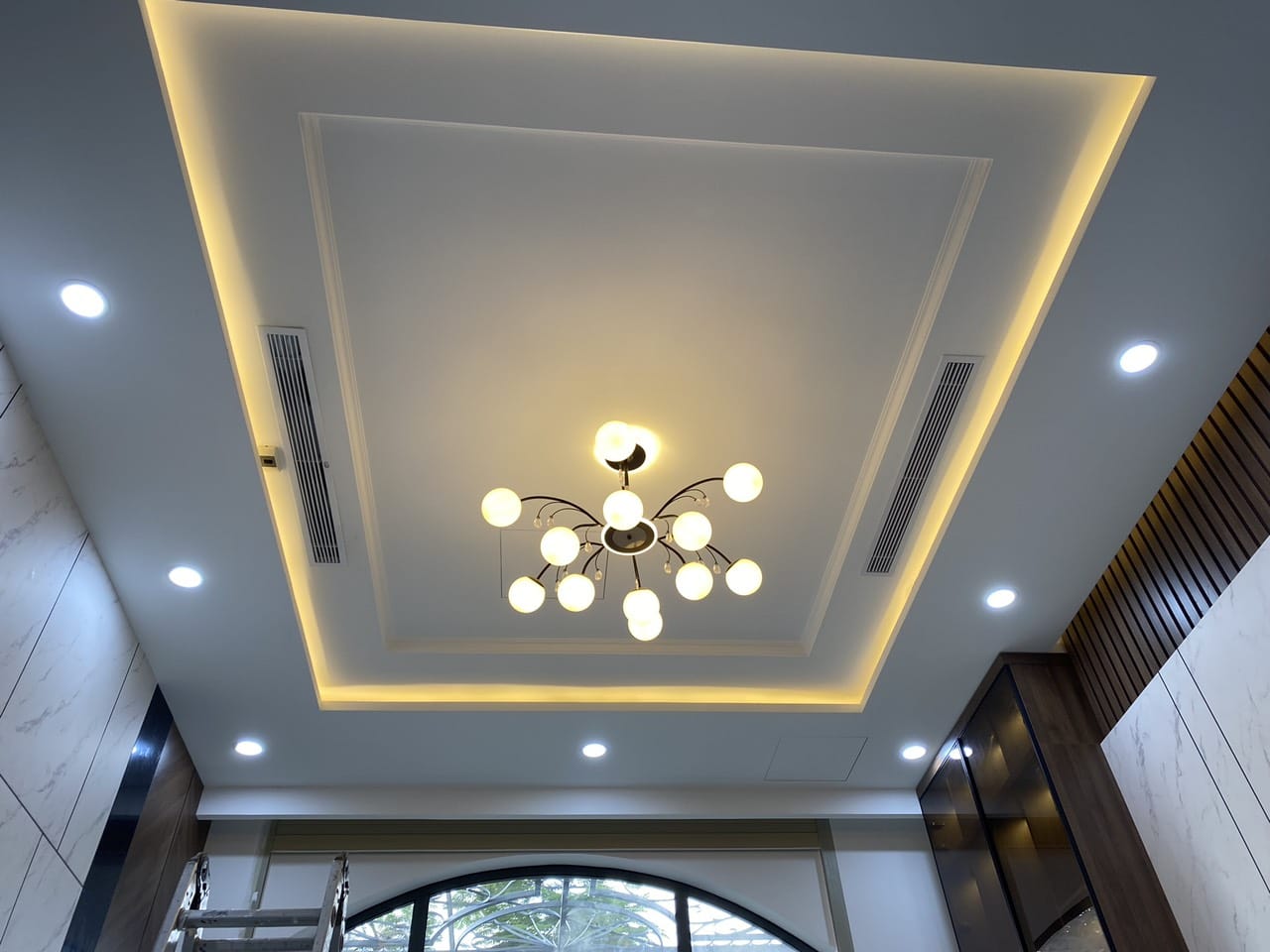 CÔNG TY CHUYÊN THI CÔNG ĐIỀU HÒA GIẤU TRẦN NỐI ỐNG GIÓ PHÚ NHUẬN UY TÍN