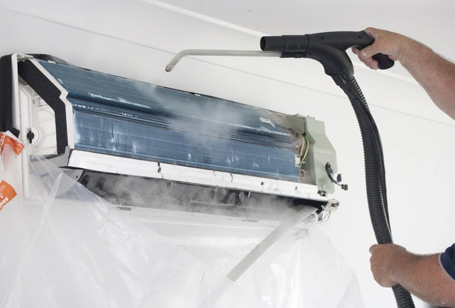DỊCH VỤ VỆ SINH MÁY LẠNH QUẬN 3 TRỌN GÓI GIÁ RẺ