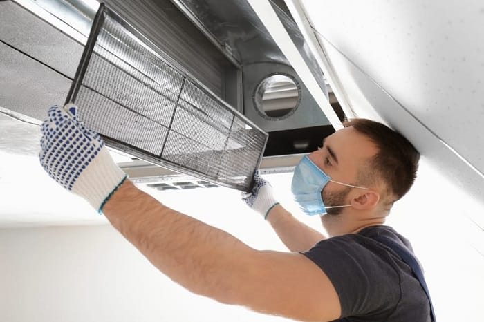 DỊCH VỤ VỆ SINH MÁY LẠNH QUẬN 10 TRỌN GÓI GIÁ RẺ