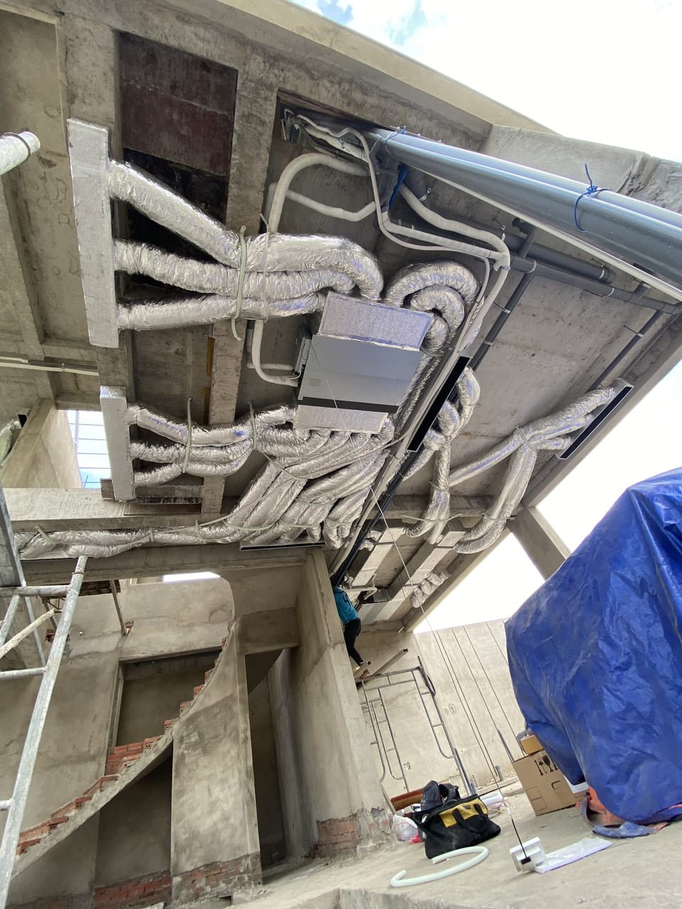 MÁY LẠNH TRUNG TÂM HỆ THỐNG VRV BÌNH TÂN