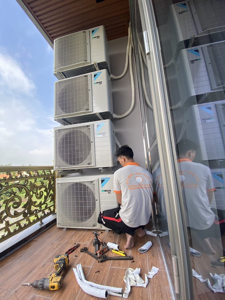 THI CÔNG LẮP ĐẶT ĐIỀU HÒA KHÔNG KHÍ TẠI QUẬN 7