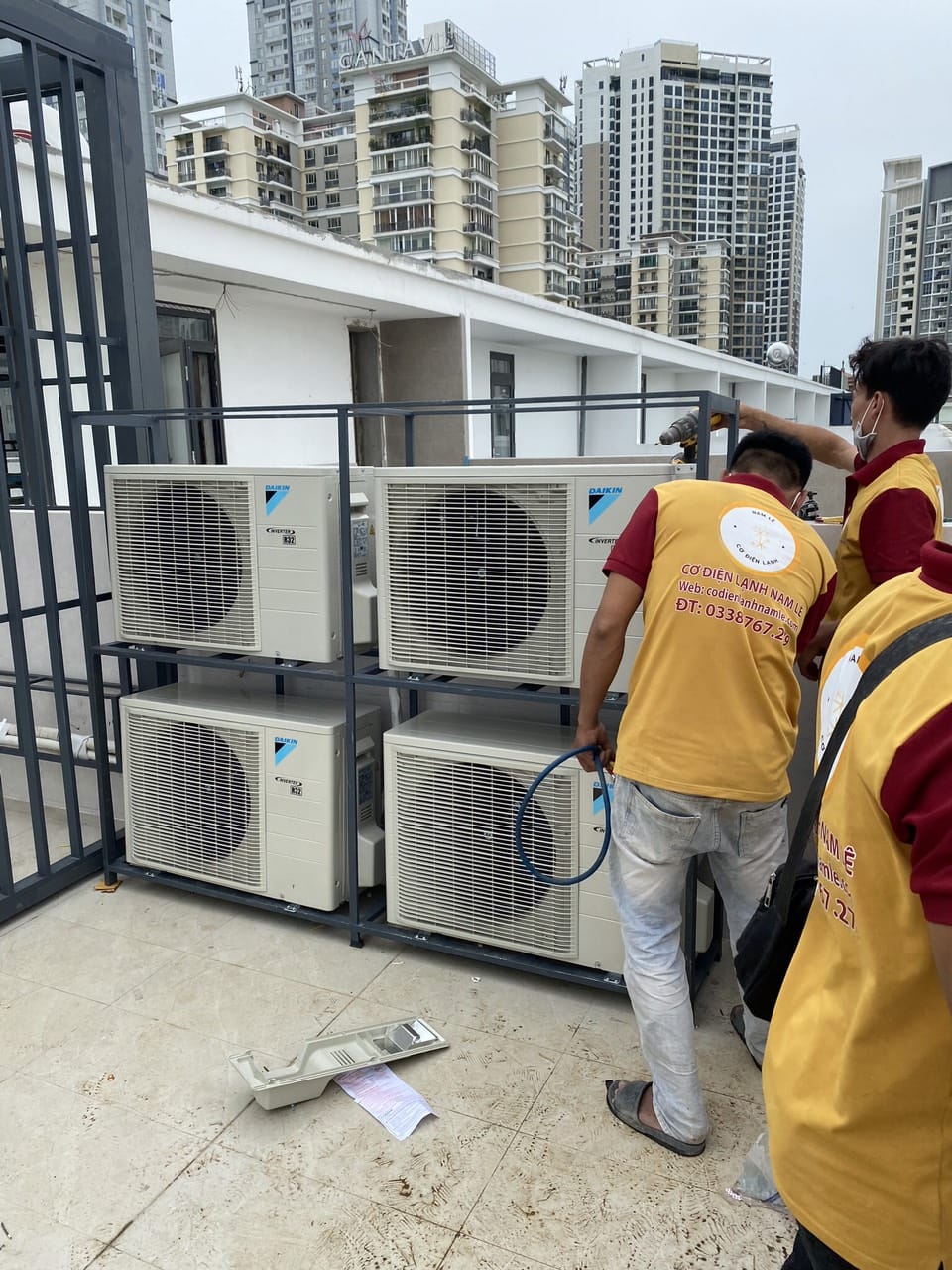 THI CÔNG LẮP ĐẶT ĐIỀU HÒA KHÔNG KHÍ TẠI QUẬN 1