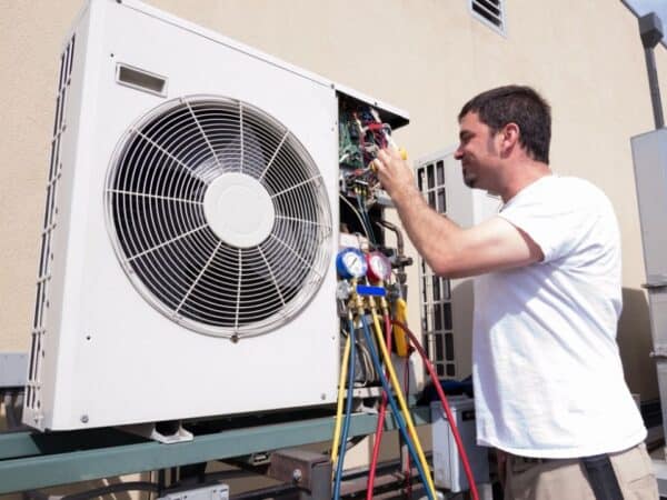 DỊCH VỤ THI CÔNG LẮP ĐẶT MÁY LẠNH GIÁ RẺ, UY TÍN TẠI HỒ CHÍ MINH