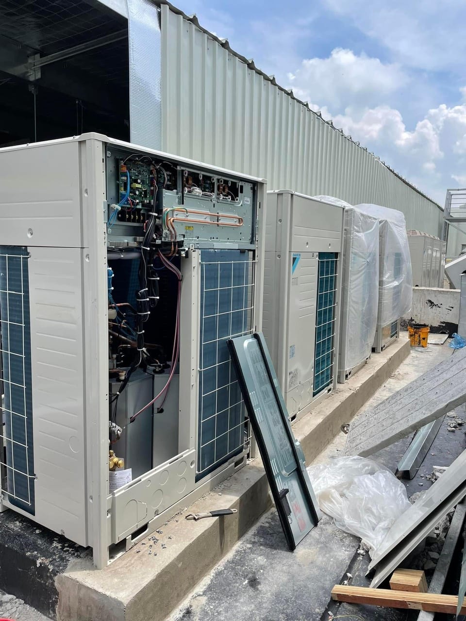 DỊCH VỤ SỬA CHỮA MÁY LẠNH TRUNG TÂM TP.HCM CHẤT LƯỢNG