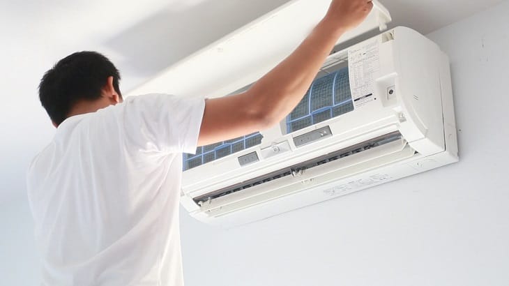 NÊN LÀM GÌ KHI MÁY LẠNH TOSHIBA BỊ CHẢY NƯỚC?